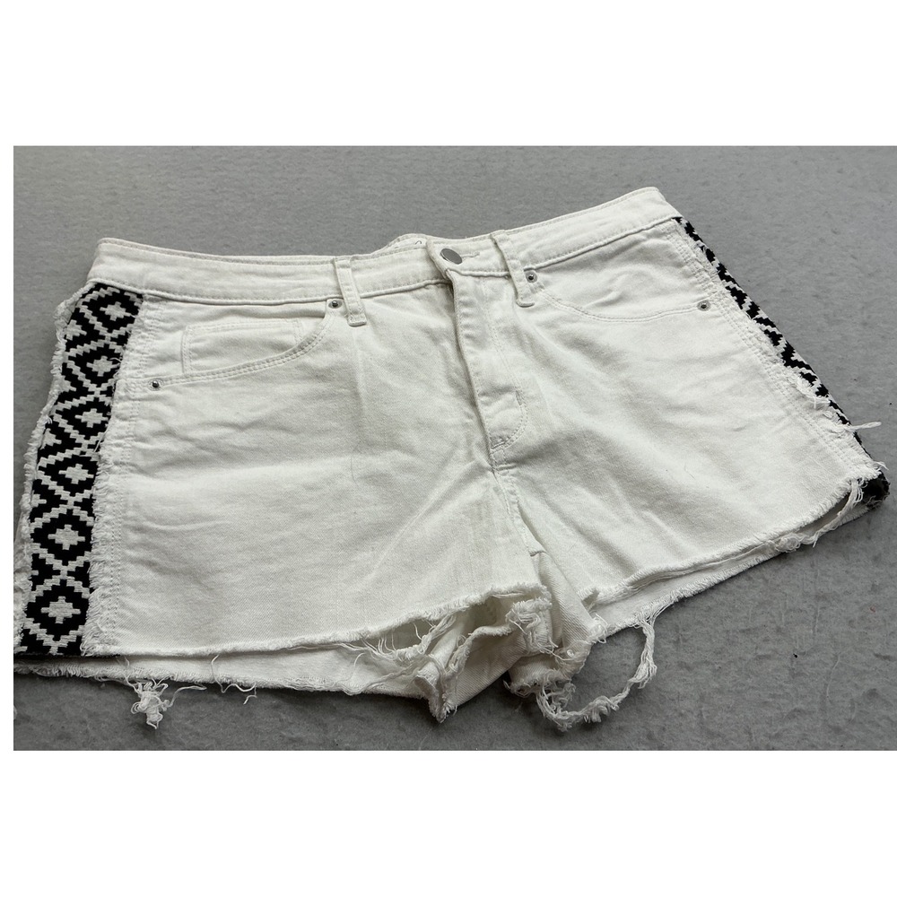 Universal Thread High Rise Denim Short Embroidered Side Panel White Size 14 Boho